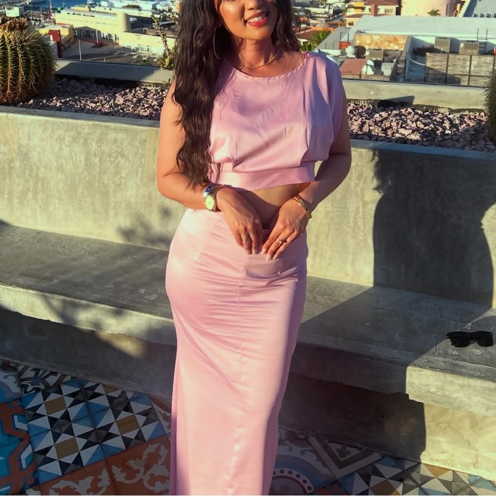 Elegant Pink Maxi Skirt